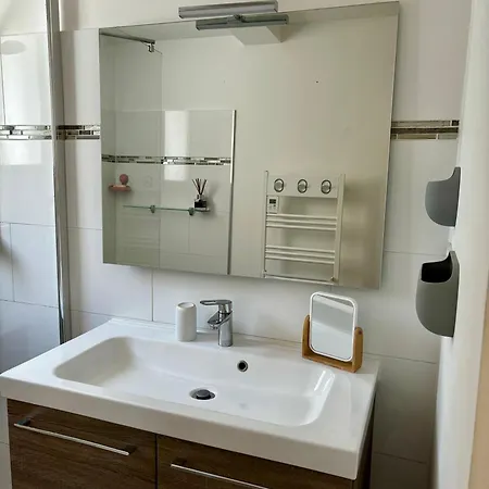 Magnifique Bas De Maison Tout Equipe A Deux Pas De La Plage Casa de Férias Saint-Cyr-sur-Mer