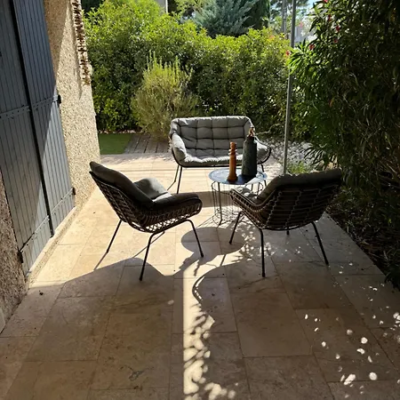 Magnifique Bas De Maison Tout Equipe A Deux Pas De La Plage
